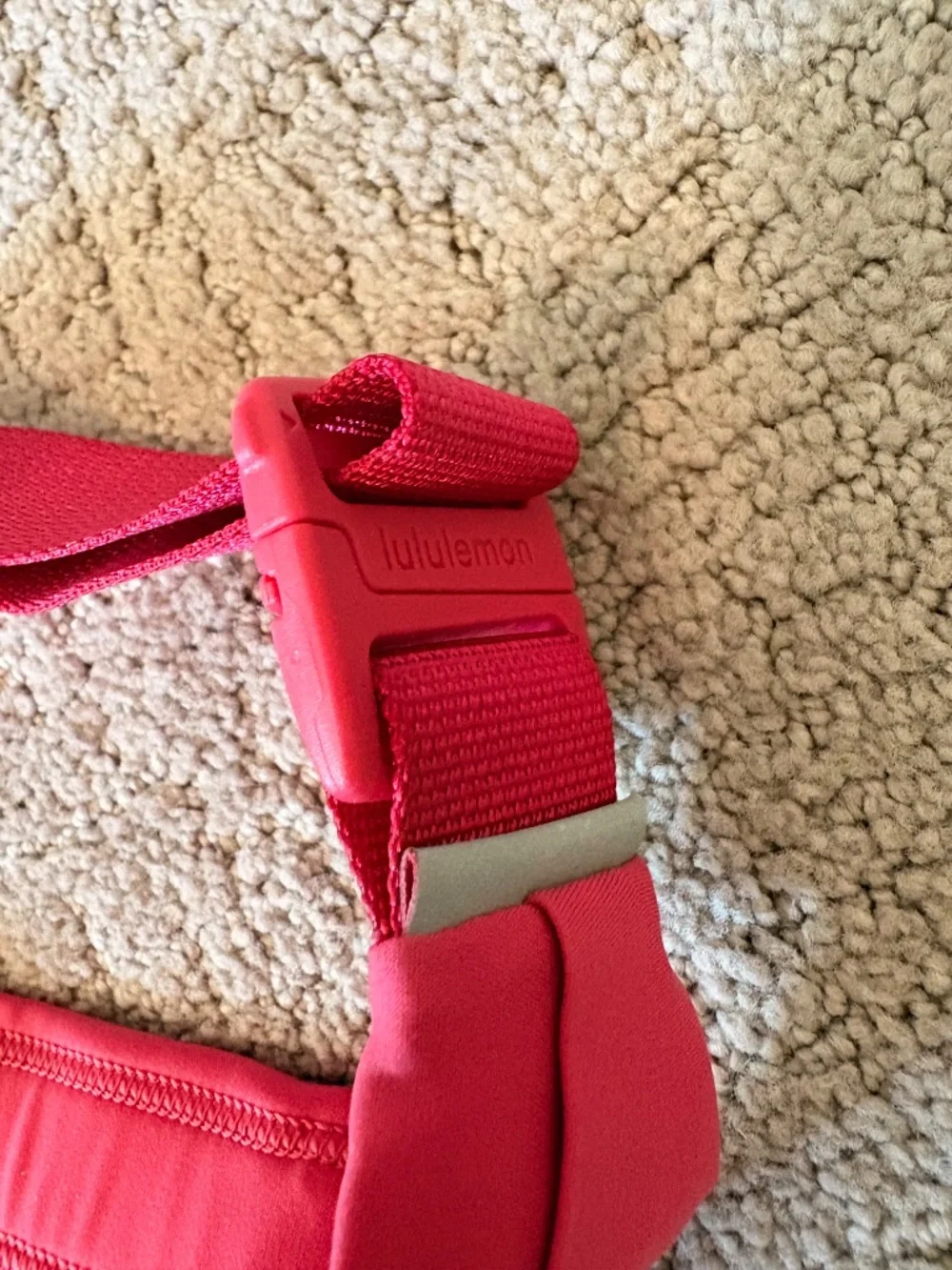 Lululemon Flare Pink Fast and Free Women's Running Belt Size S/M